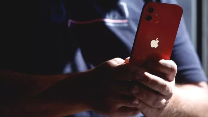 iPhone 12 : Apple agit pour réduire les émissions d'ondes et maintenir la vente de son smartphone en France